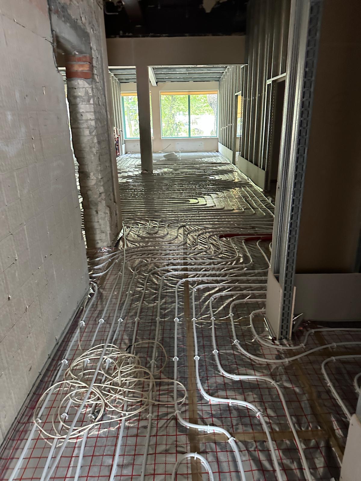 Ogrzewanie podłogowe – duża powierzchnia